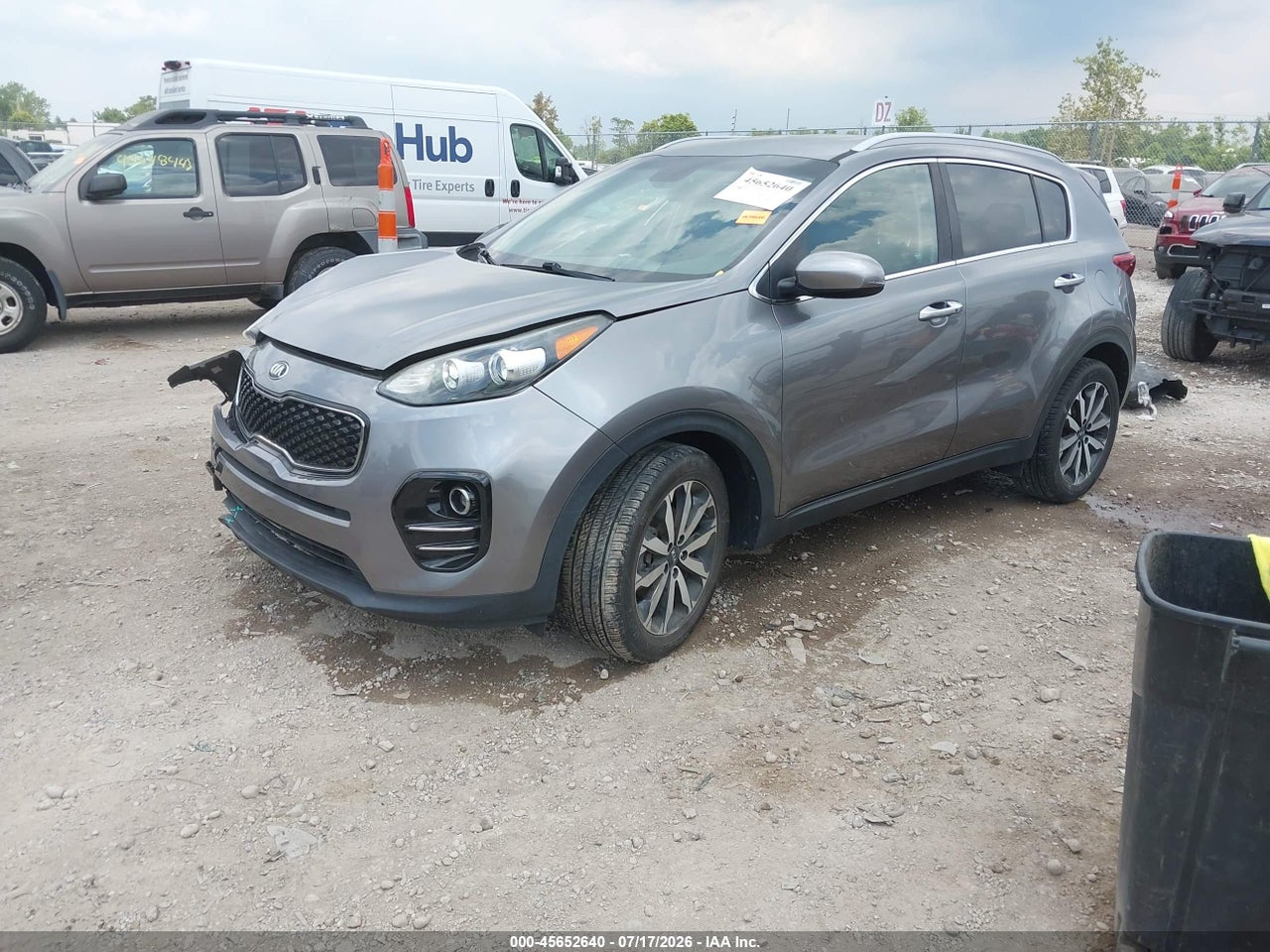 2017 KIA SPORTAGE EX · 2/11