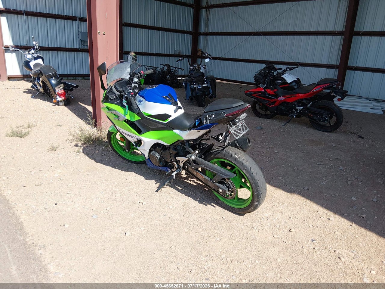 2024 KAWASAKI EX500 A/B · 3/11