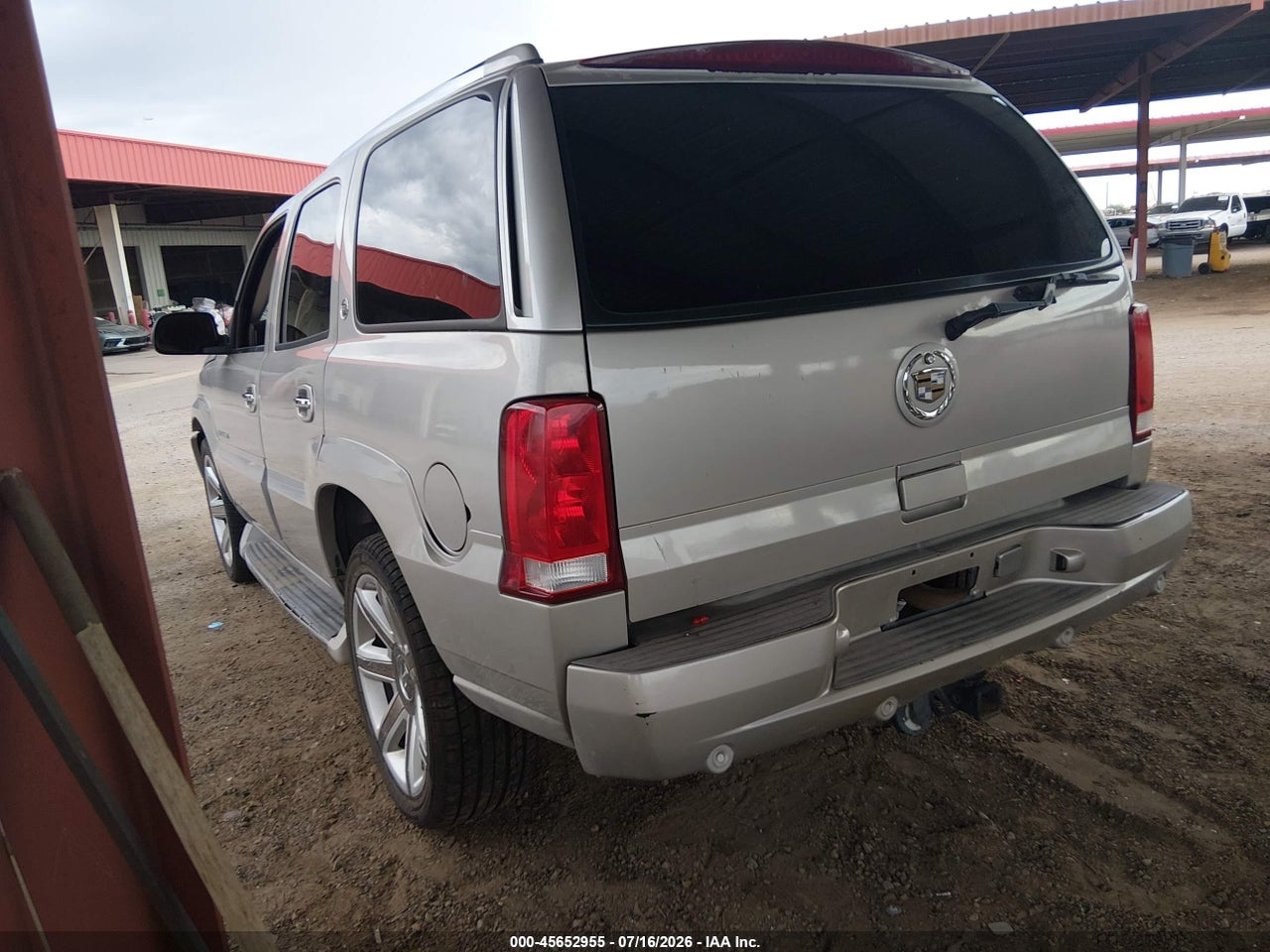 2004 CADILLAC ESCALADE STANDARD · 3/11