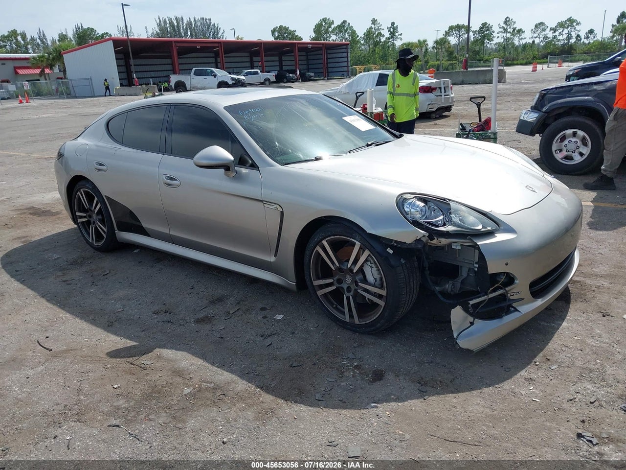 2013 PORSCHE PANAMERA 4