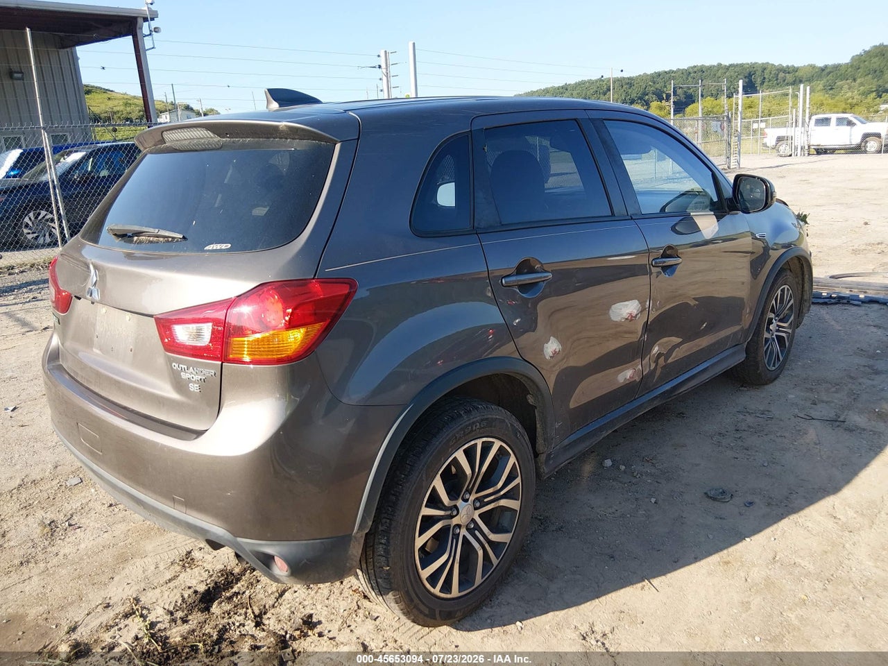 2017 MITSUBISHI OUTLANDER SPORT 2.4 SE · 4/11