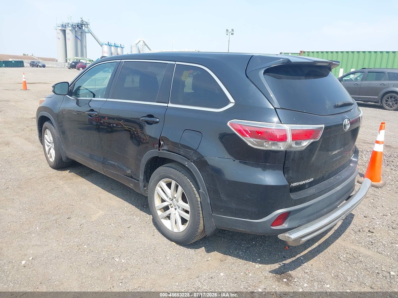 2015 TOYOTA HIGHLANDER LE V6 · 3/11