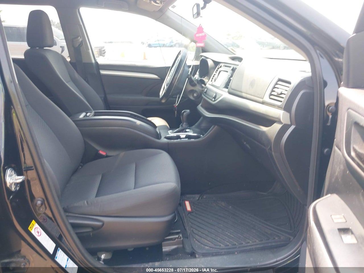 2015 TOYOTA HIGHLANDER LE V6 · 5/11