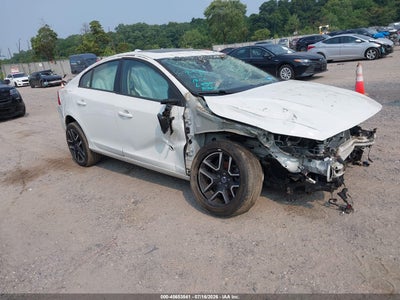 2017 VOLVO S60 T5 DYNAMIC