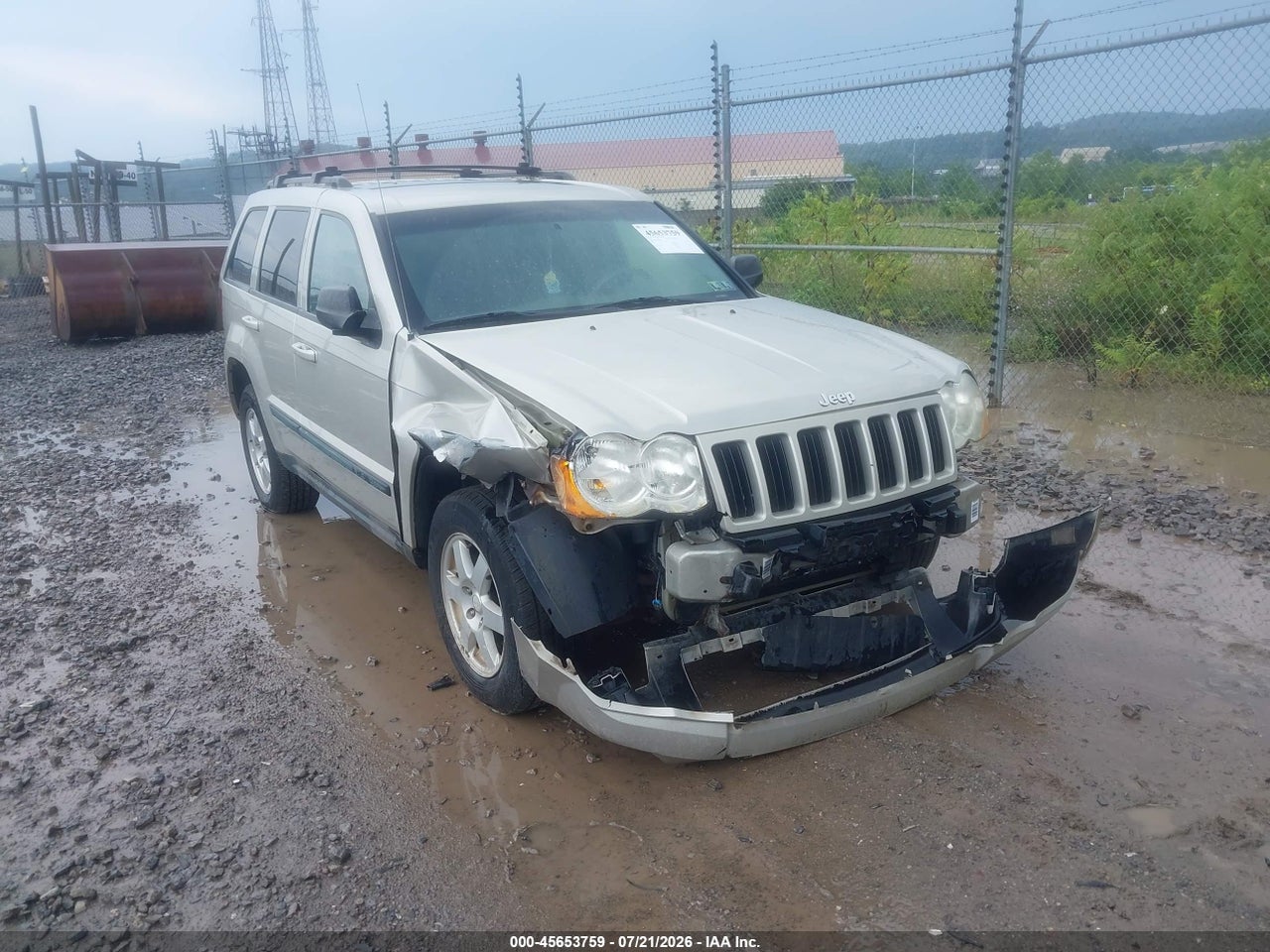 1J8GR48K89C****** · 2009 JEEP GRAND CHEROKEE LAREDO
