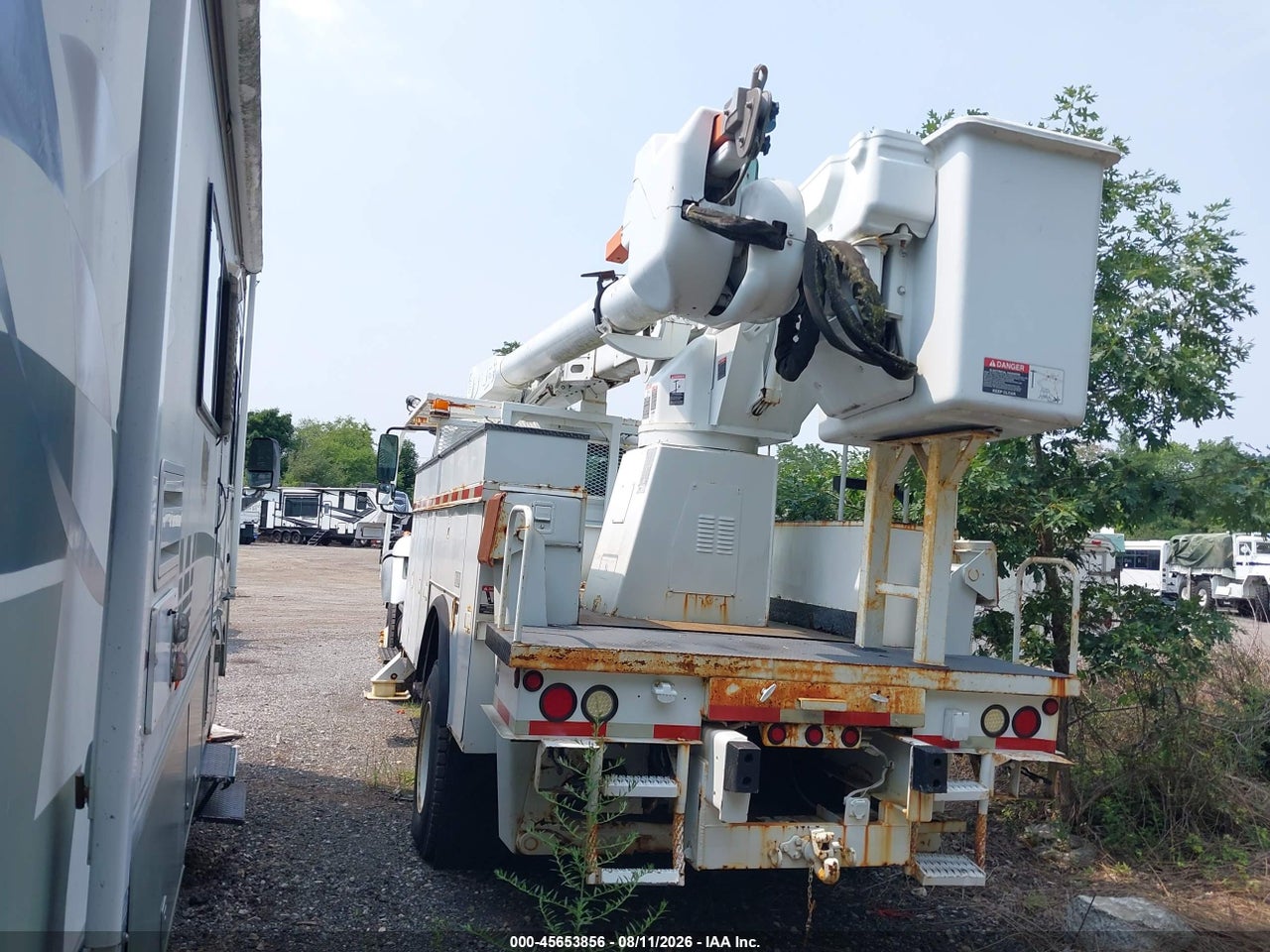2004 INTERNATIONAL 7000 7400 · 3/4