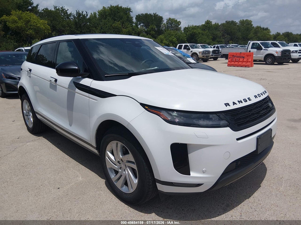 SALZJ2FX1RH****** · 2024 LAND ROVER RANGE ROVER EVOQUE CORE S