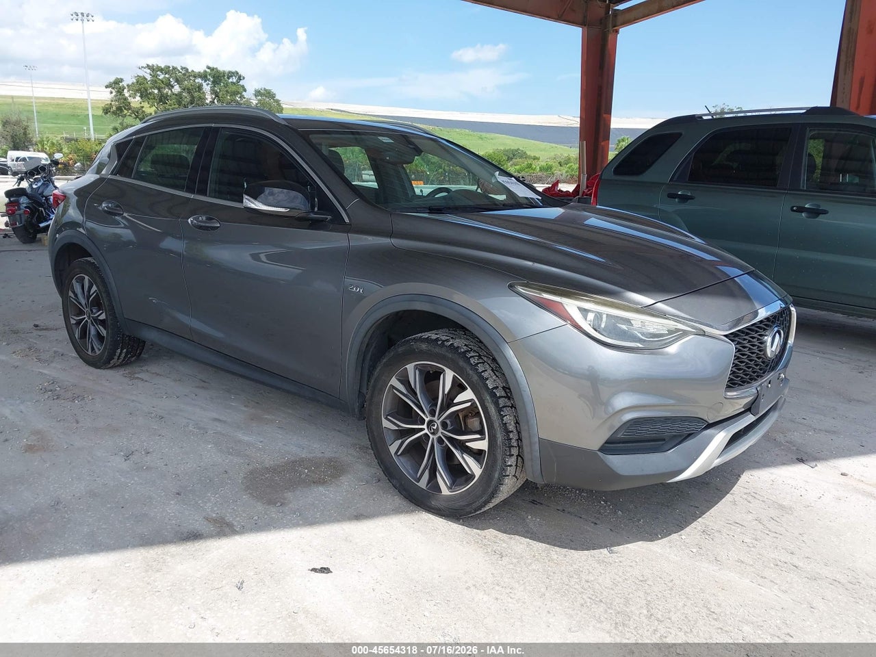 SJKCH5CR3JA****** · 2018 INFINITI QX30 LUXURY