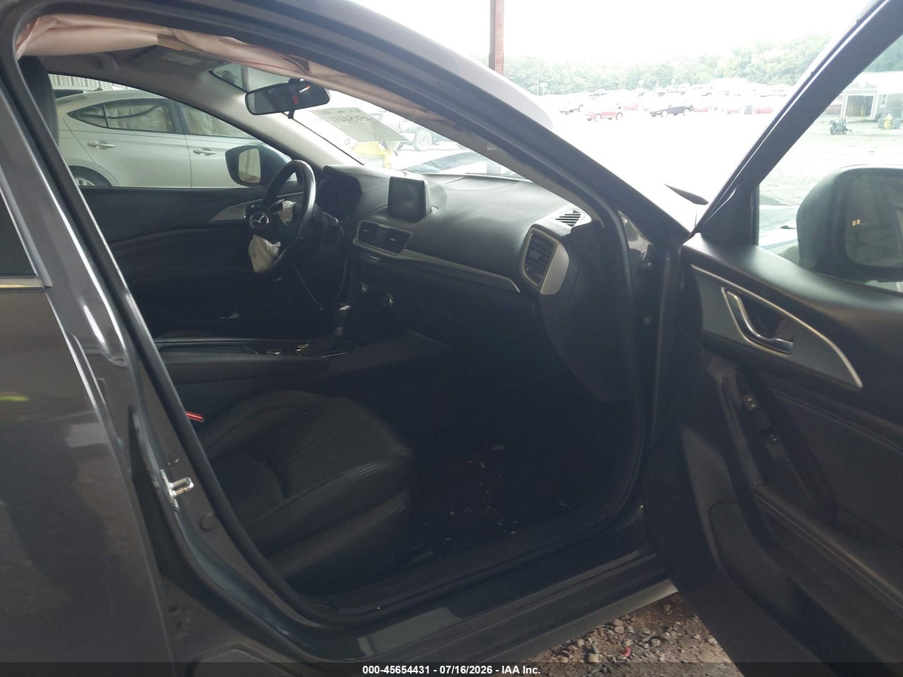 2018 MAZDA MAZDA3 TOURING · 5/11