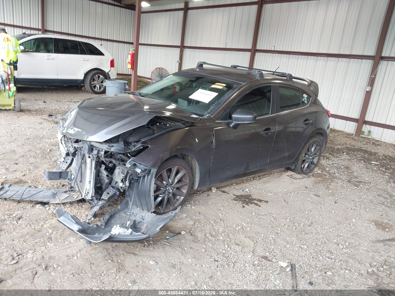 2018 MAZDA MAZDA3 TOURING · 2/11