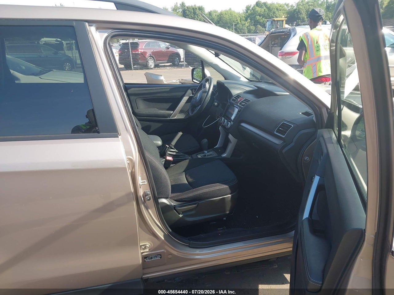 2016 SUBARU FORESTER 2.5I PREMIUM · 5/11