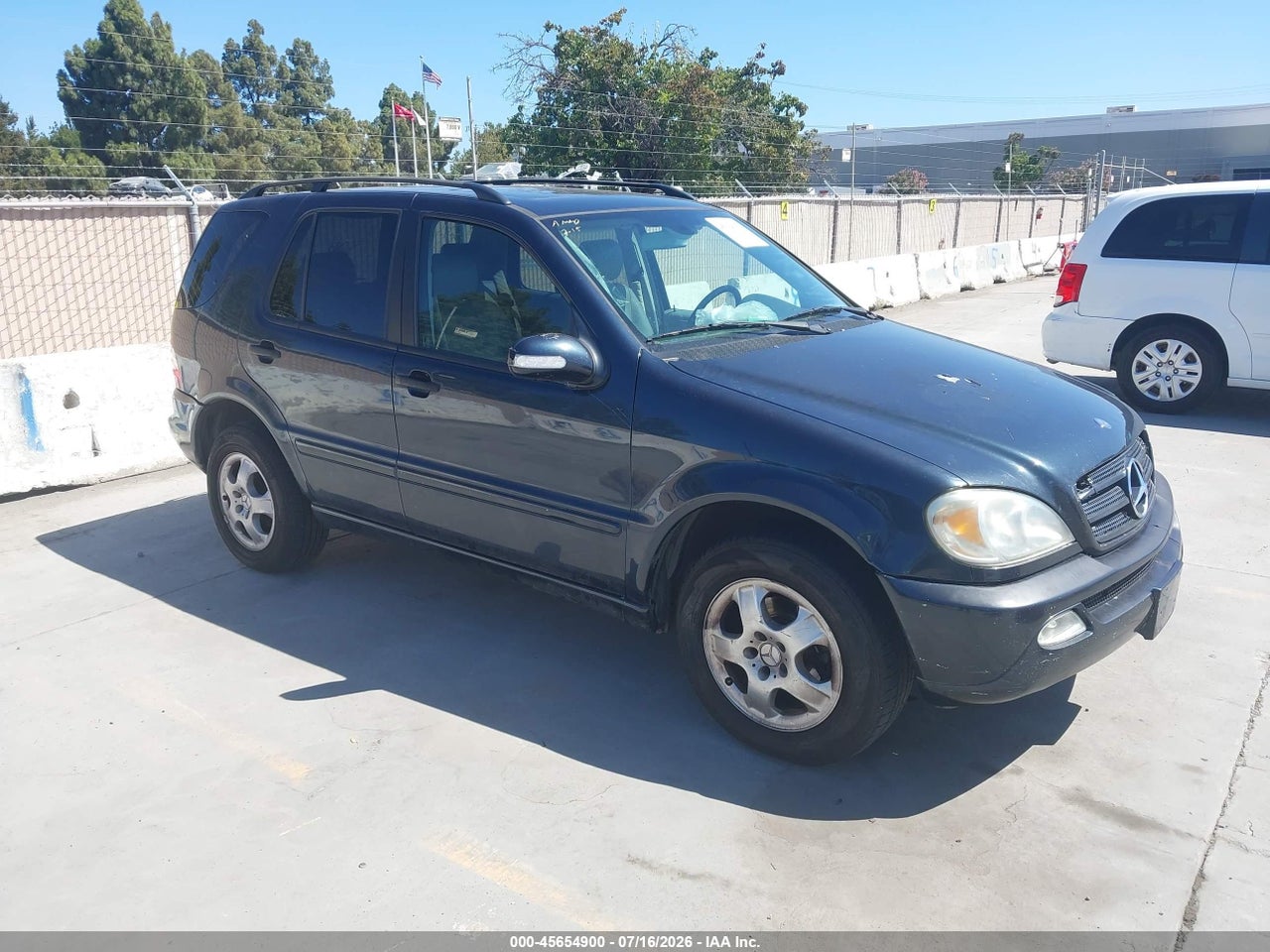 4JGAB57E13A****** · 2003 MERCEDES-BENZ ML 350