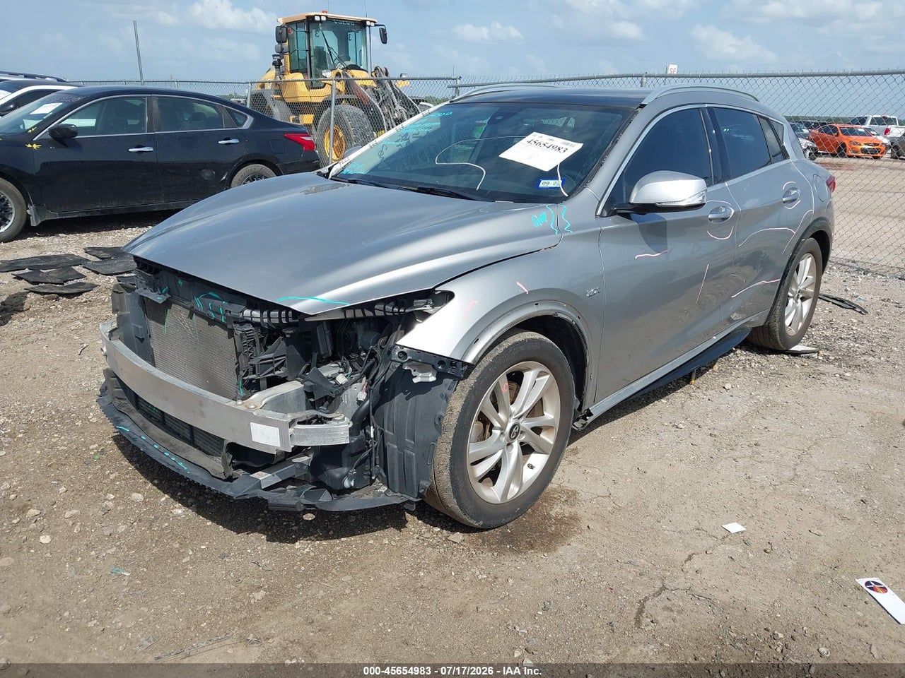 2019 INFINITI QX30 LUXE · 2/11