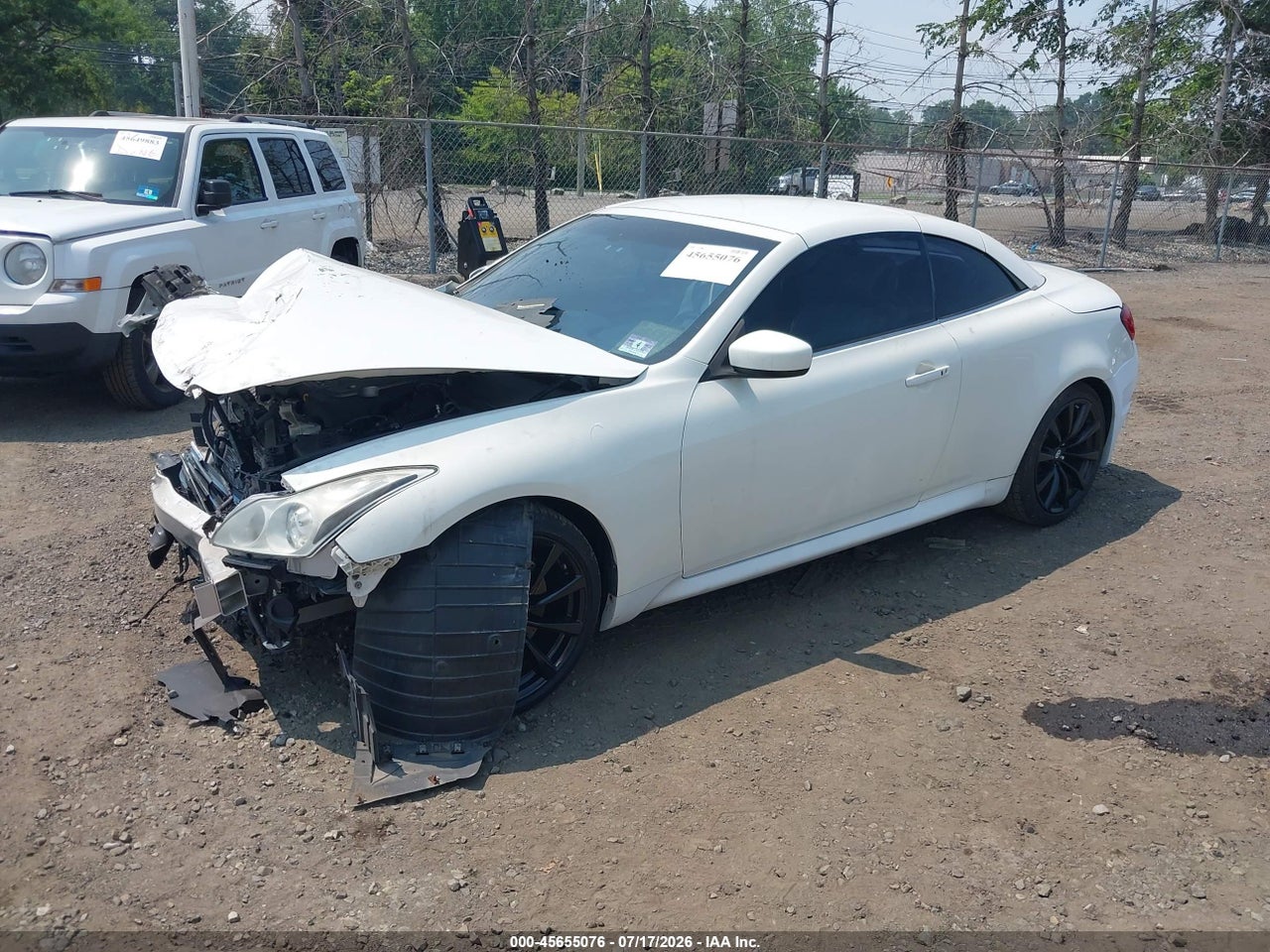 2009 INFINITI G37   · 2/11