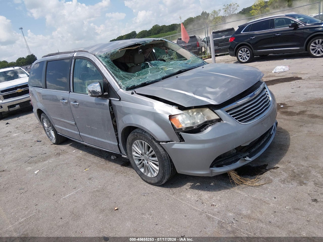 2C4RC1CG1FR****** · 2015 CHRYSLER TOWN &amp; COUNTRY TOURING-L