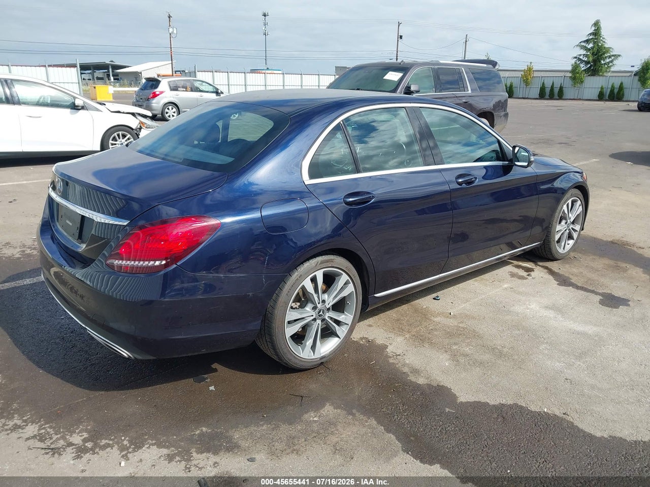 2019 MERCEDES-BENZ C 300   · 4/11