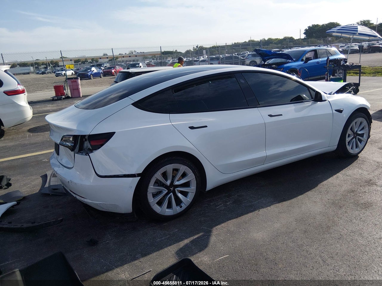 2022 TESLA MODEL 3 REAR-WHEEL DRIVE · 4/7