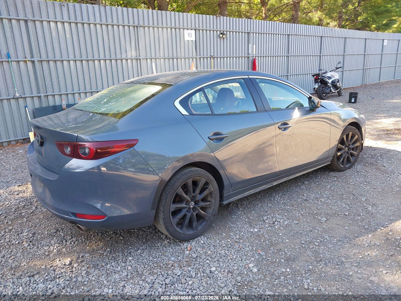 2022 MAZDA MAZDA3 CARBON EDITION · 4/11