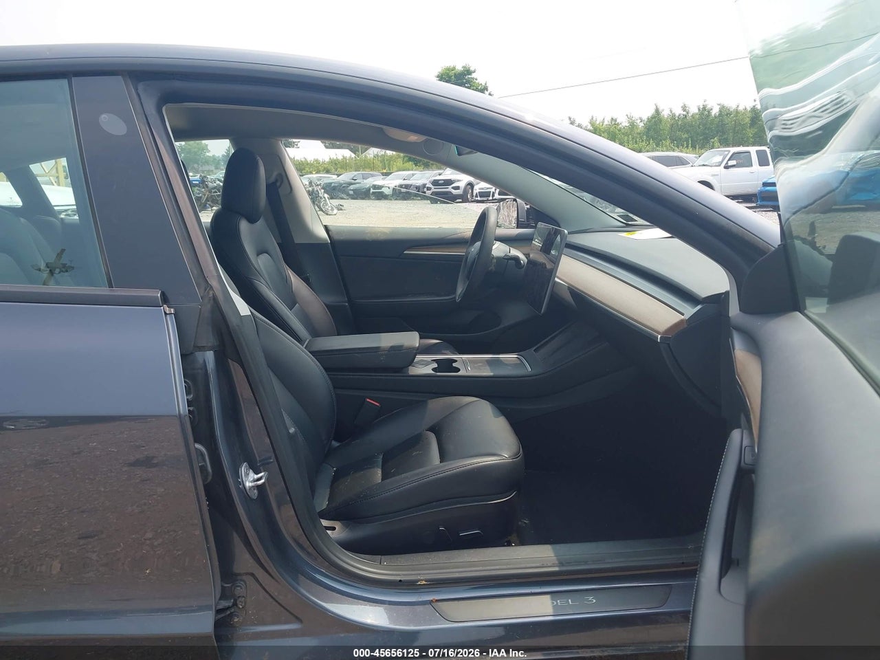 2023 TESLA MODEL 3 REAR-WHEEL DRIVE · 5/9