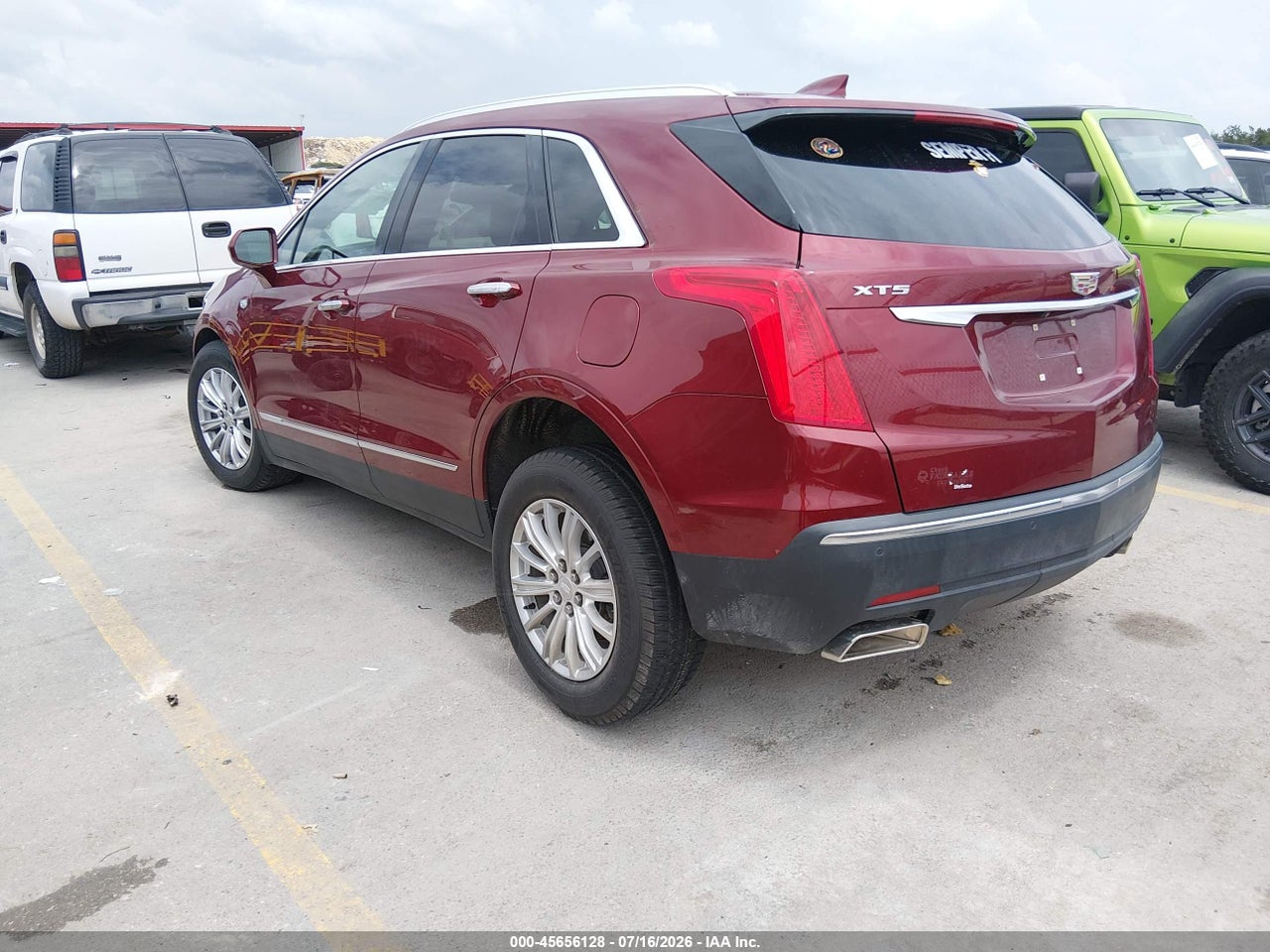 2017 CADILLAC XT5 STANDARD · 3/11