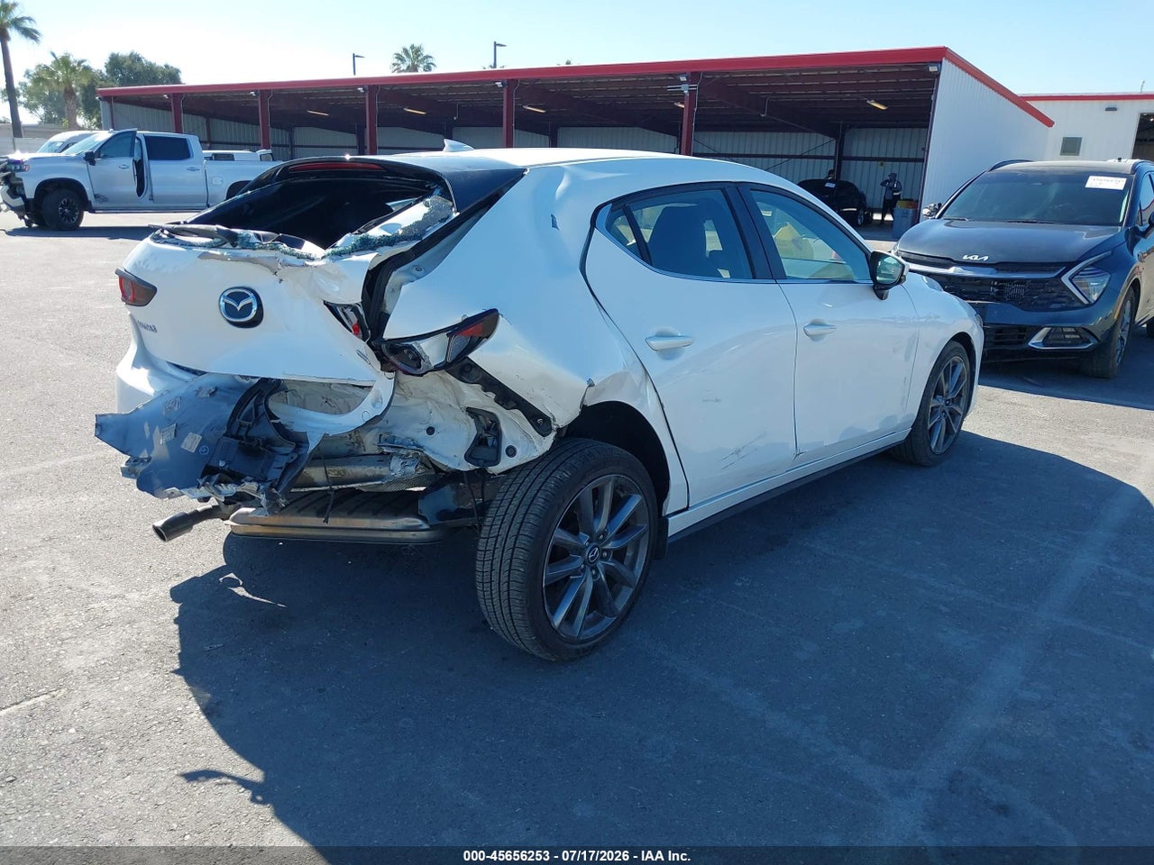2019 MAZDA MAZDA3 PREFERRED PACKAGE · 4/11