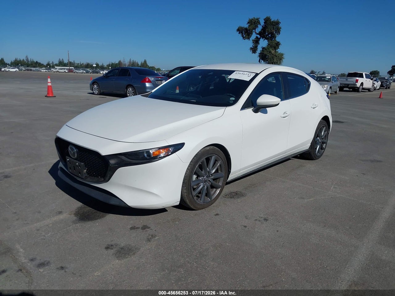 2019 MAZDA MAZDA3 PREFERRED PACKAGE · 2/11