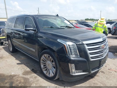 1GYS3KKJ5HR****** · 2017 CADILLAC ESCALADE ESV PLATINUM