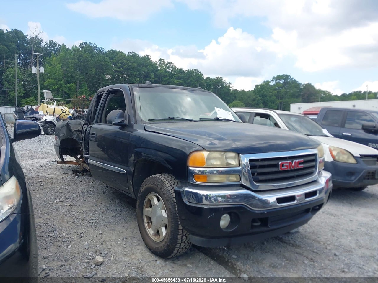 1GTEK19B15E****** · 2005 GMC SIERRA 1500 SLT