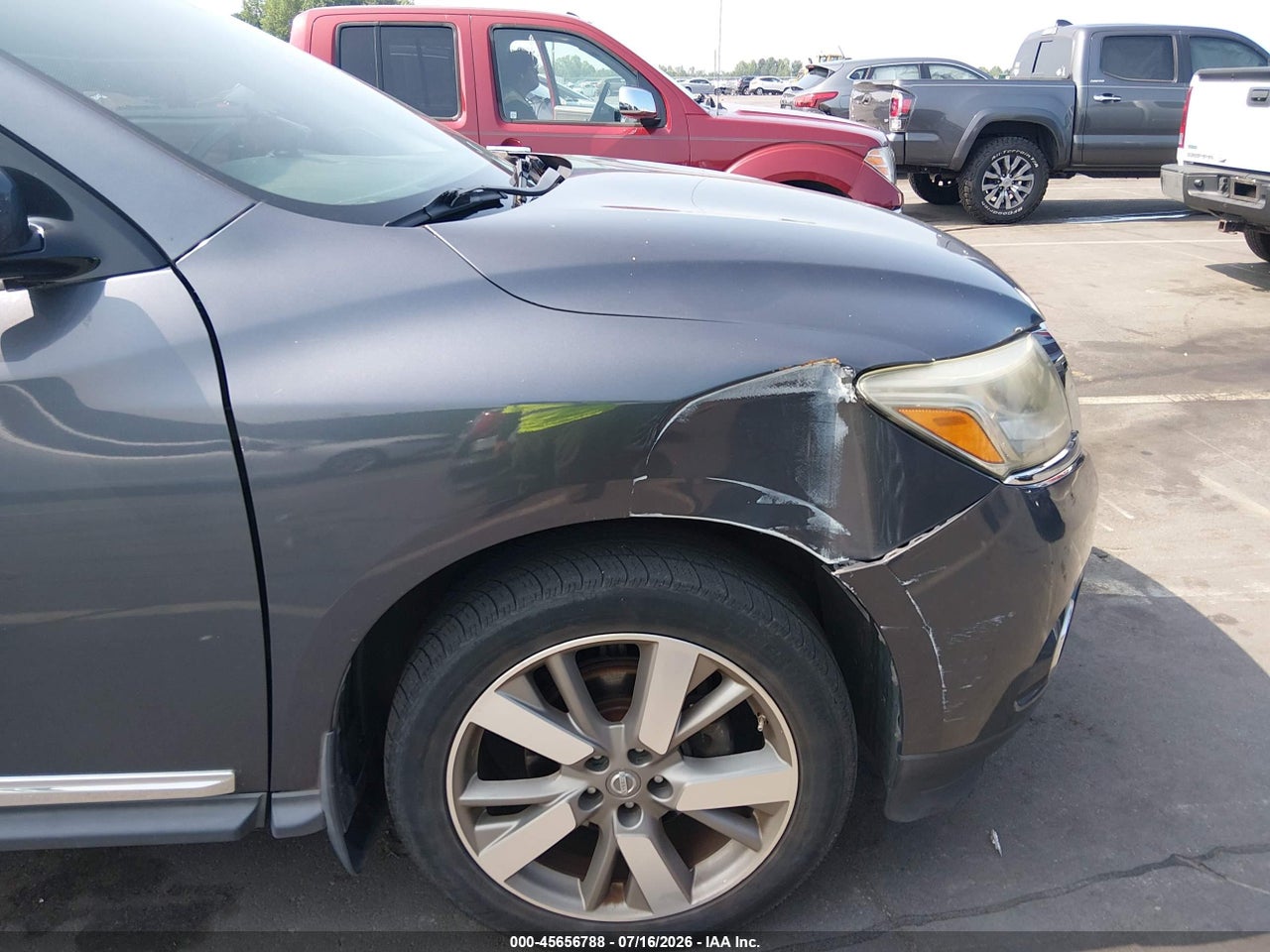 2014 NISSAN PATHFINDER PLATINUM · 6/11
