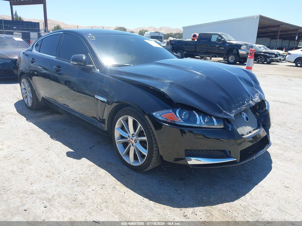 SAJWA0F74F8****** · 2015 JAGUAR XF 3.0 PORTFOLIO/3.0 SPORT