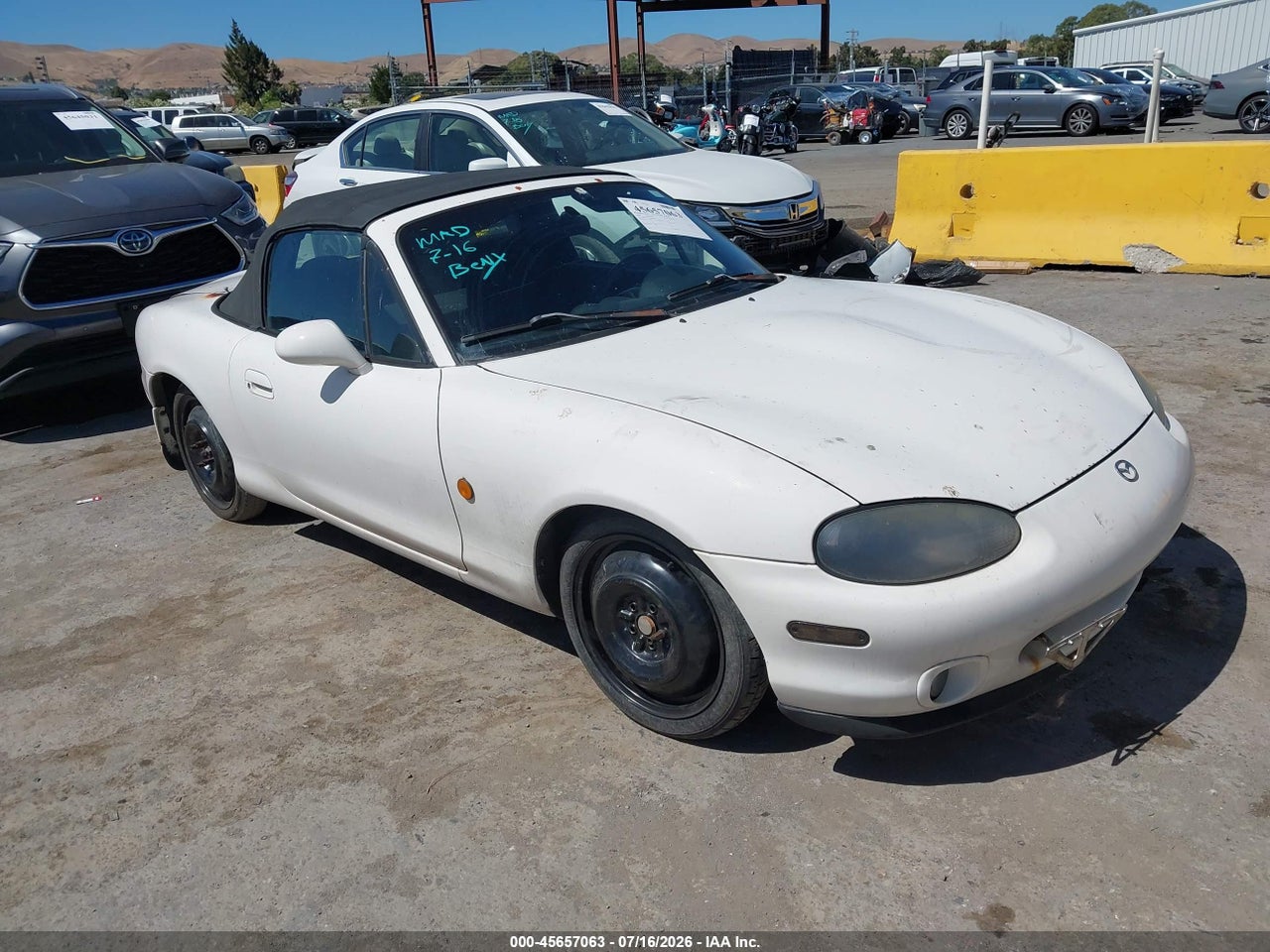 JM1NB353XY0****** · 2000 MAZDA MX-5 MIATA LS/SPECIAL EDITION
