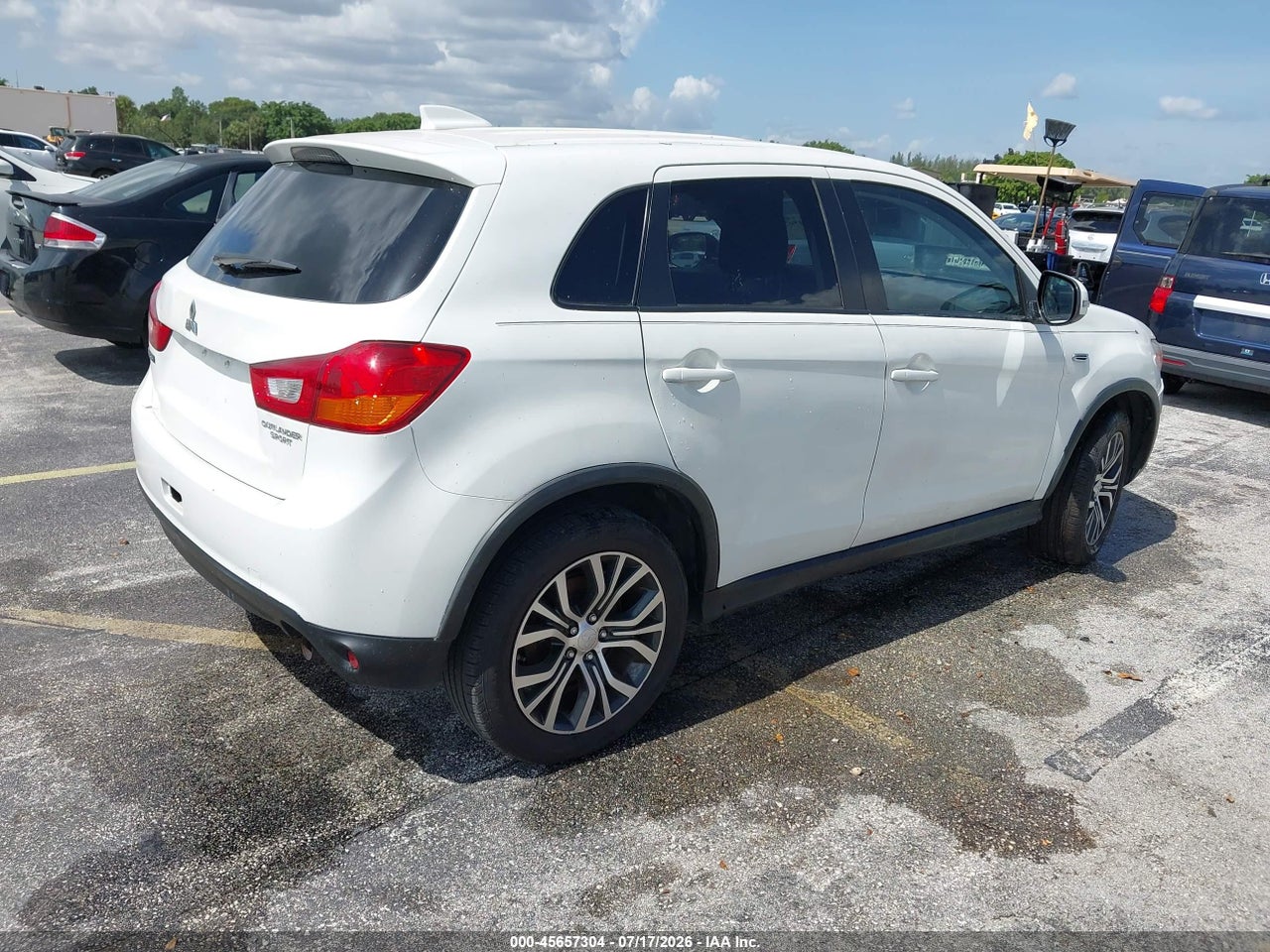 2017 MITSUBISHI OUTLANDER SPORT 2.0 ES/2.0 LE · 4/11