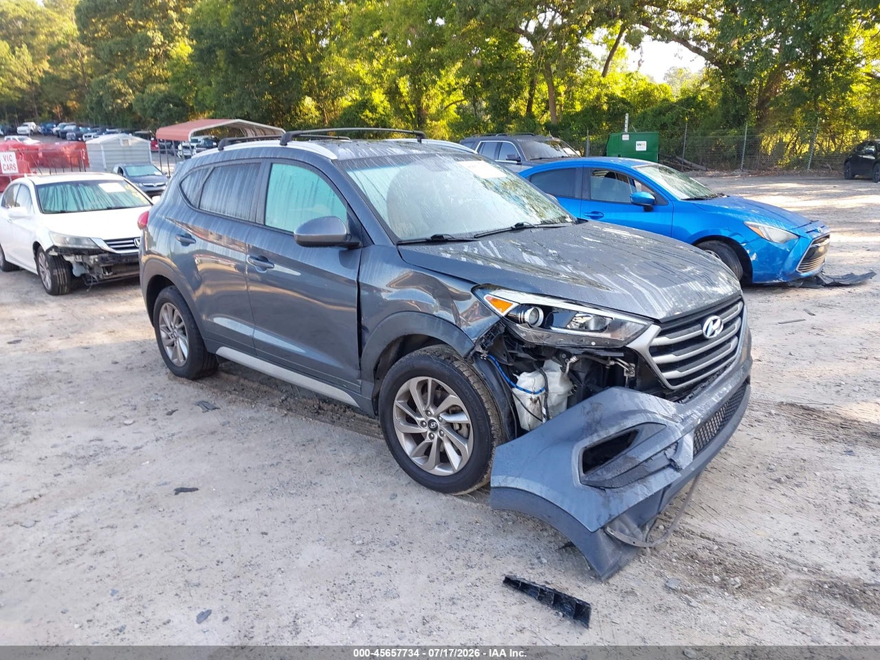 KM8J33A44HU****** · 2017 HYUNDAI TUCSON SE