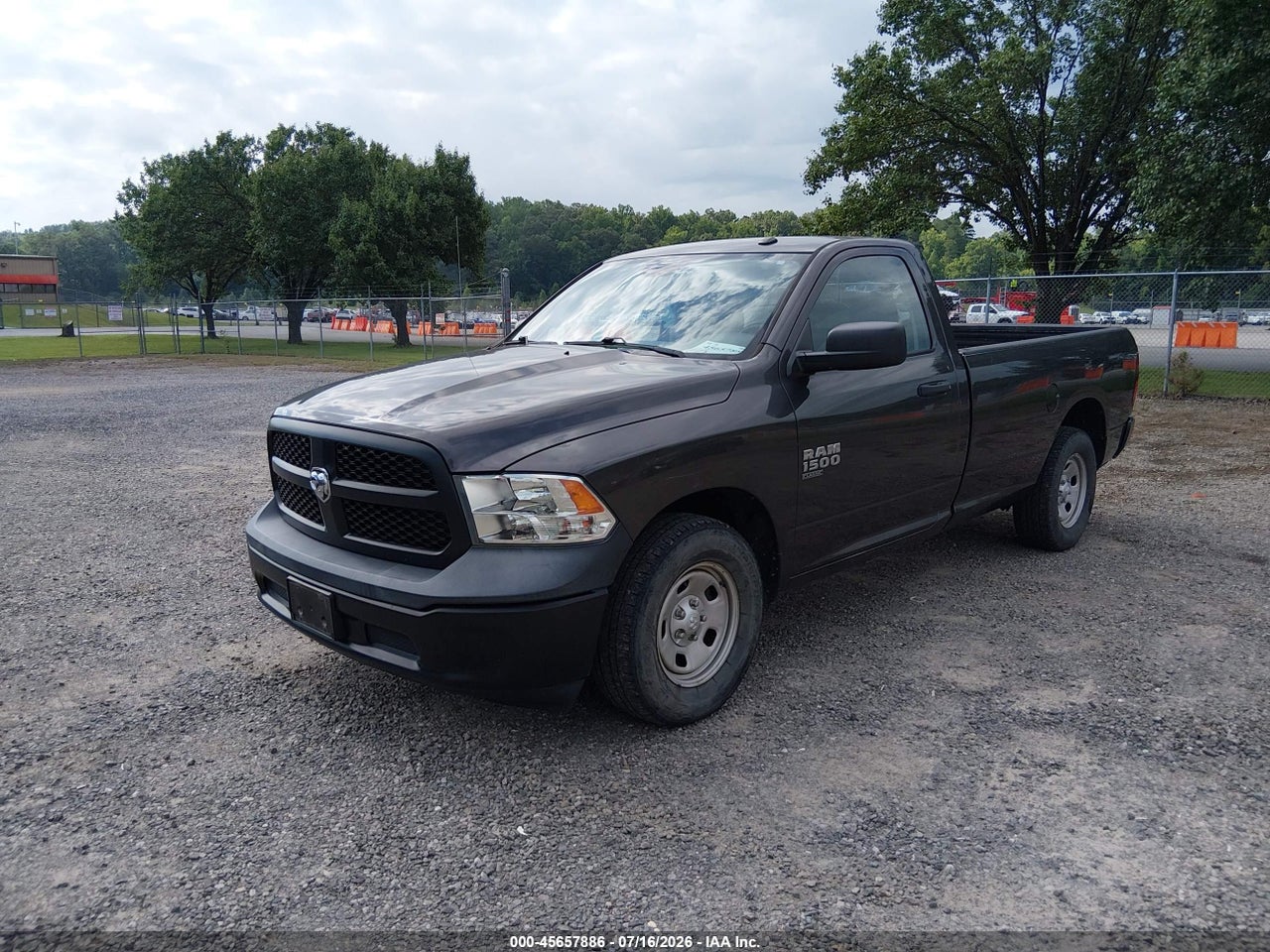 2019 RAM 1500 CLASSIC TRADESMAN  4X2 8' BOX · 2/11