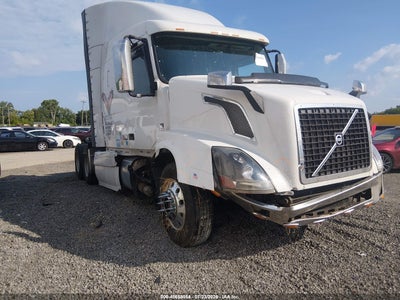 2014 VOLVO VN  