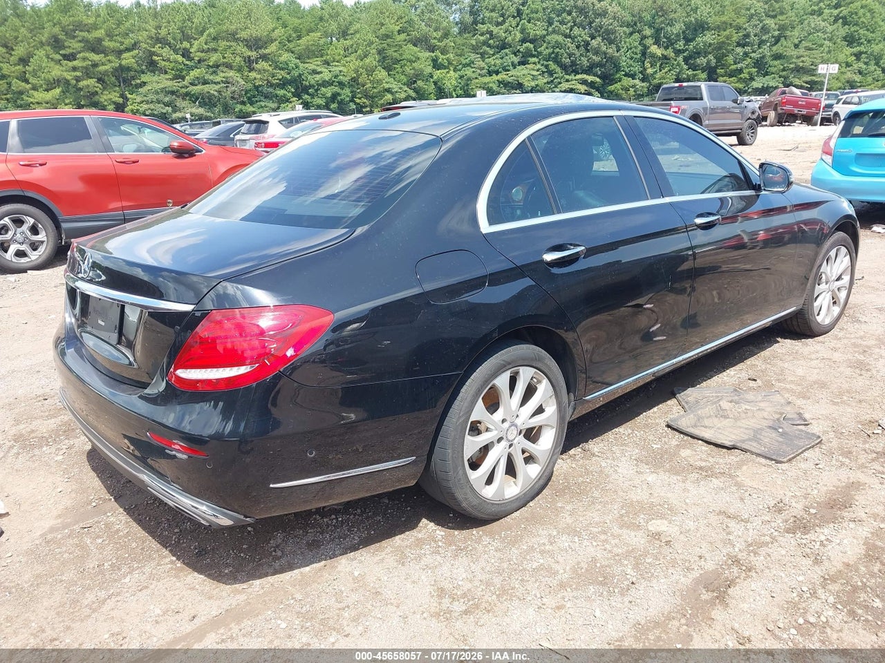 2017 MERCEDES-BENZ E 300   · 4/11