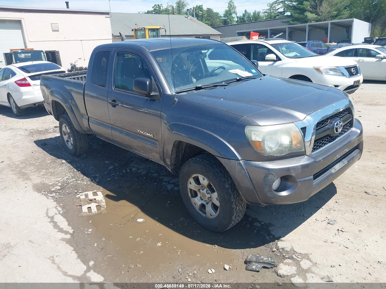 5TFUU4EN8BX****** · 2011 TOYOTA TACOMA BASE V6