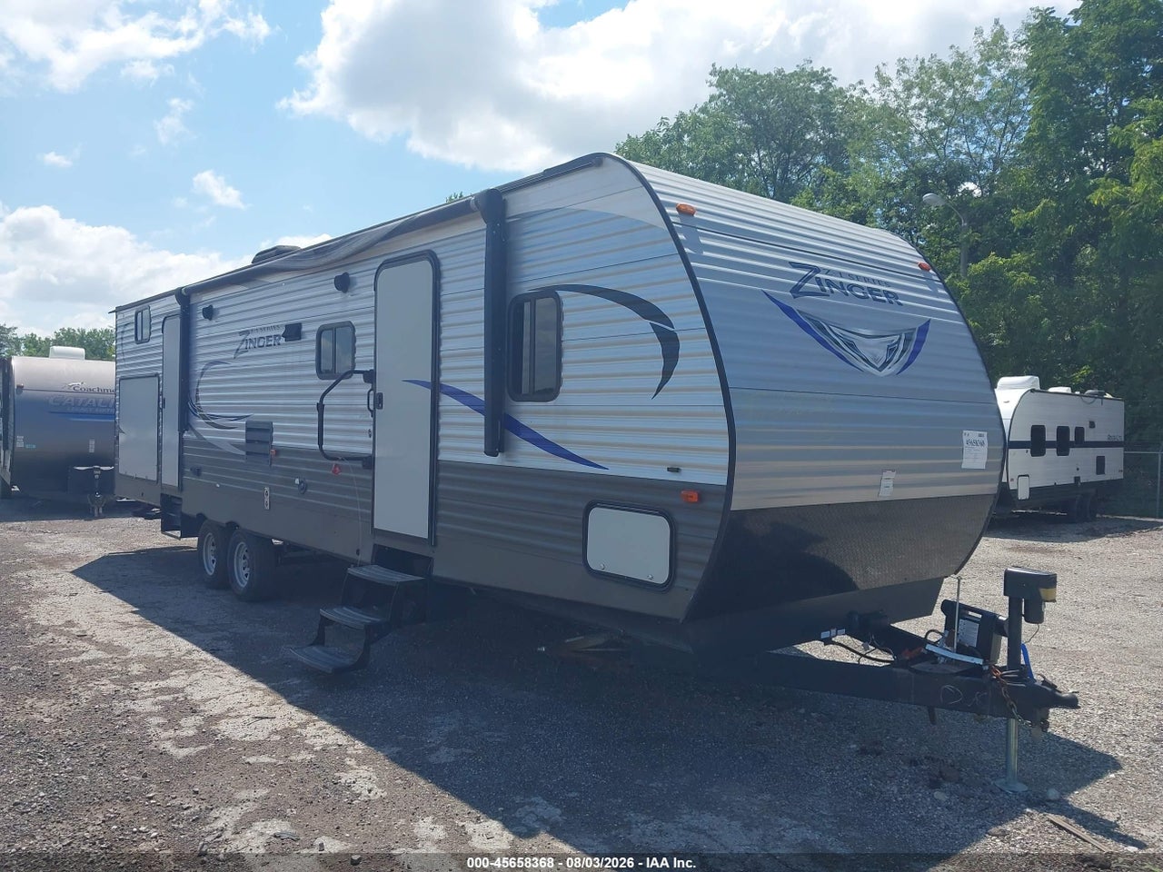 4YDT32820JS****** · 2018 KEYSTONE CROSSROADS ZINGER SE