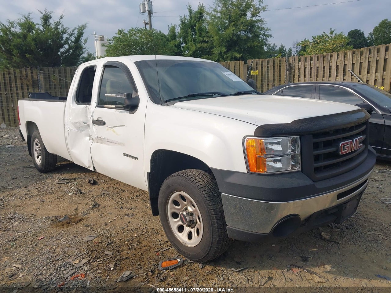 1GTR1TE05BZ****** · 2011 GMC SIERRA 1500 WORK TRUCK