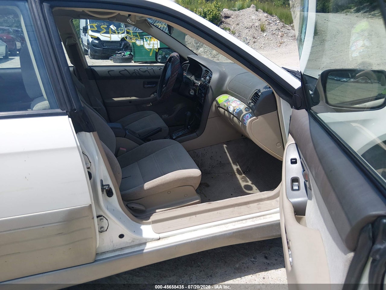 2001 SUBARU OUTBACK   · 5/11