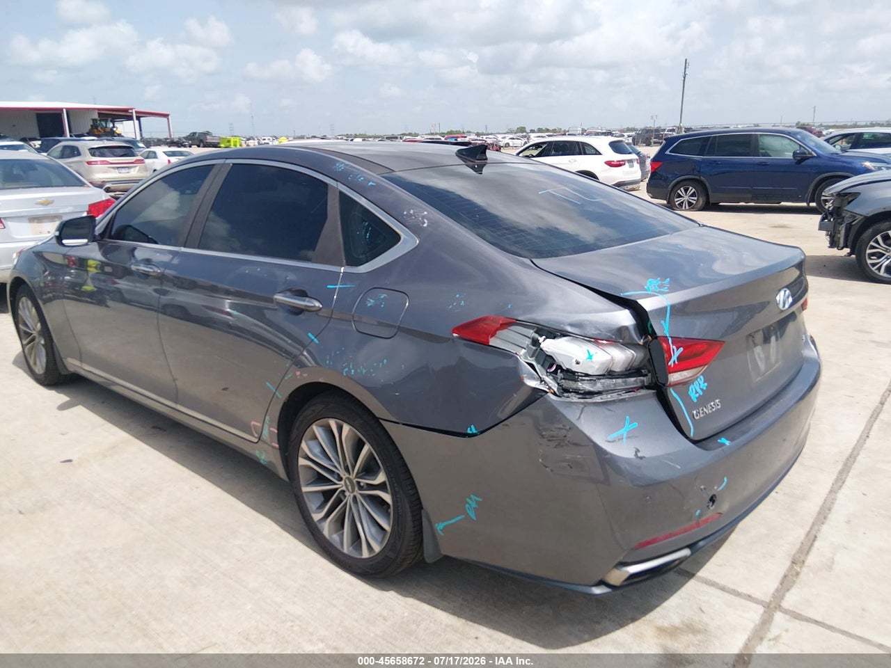 2016 HYUNDAI GENESIS 3.8 · 3/11