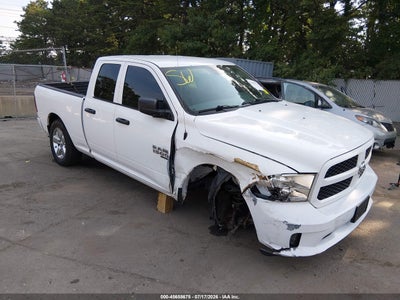 1C6RR7FG8KS****** · 2019 RAM 1500 CLASSIC EXPRESS  4X4 6'4 BOX