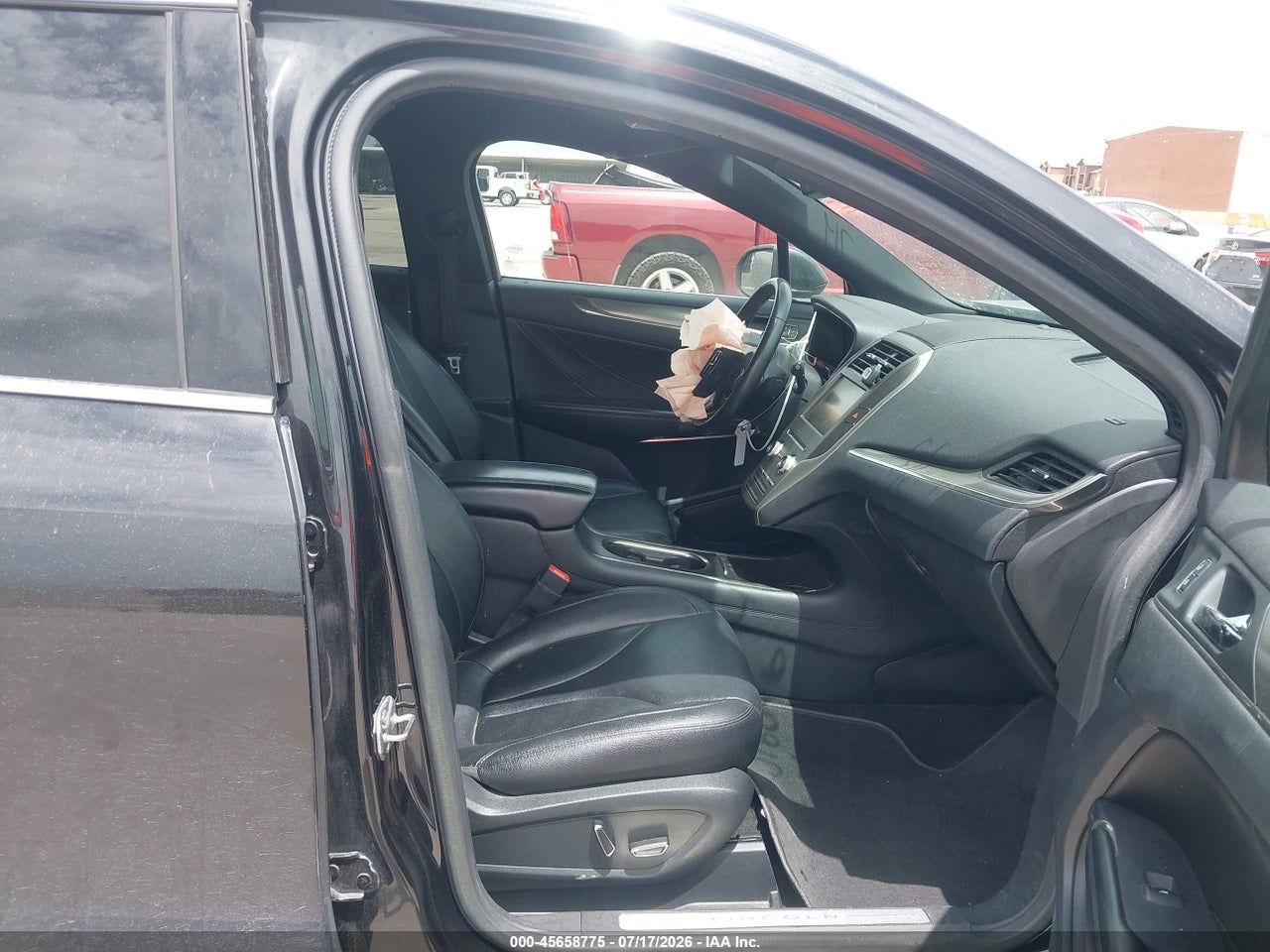 5LMCJ1A90FU****** · 2015 LINCOLN MKC · 5/11