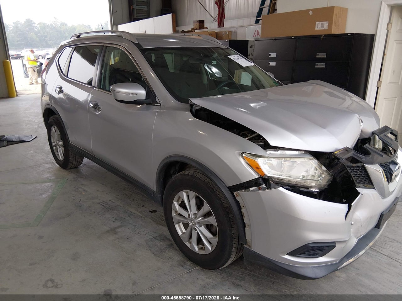 KNMAT2MT6FP****** · 2015 NISSAN ROGUE SV