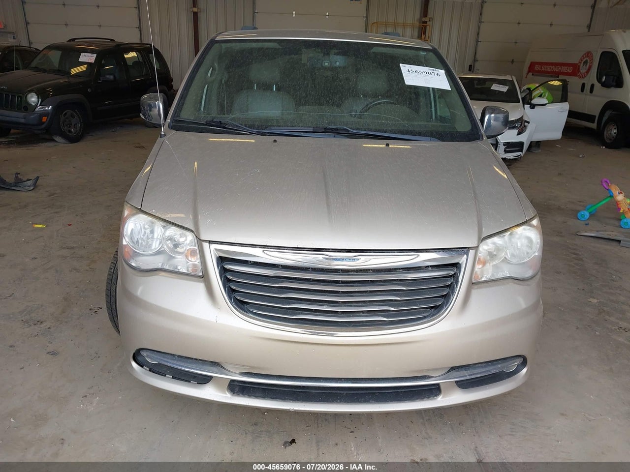 2013 CHRYSLER TOWN &amp; COUNTRY TOURING-L · 6/11