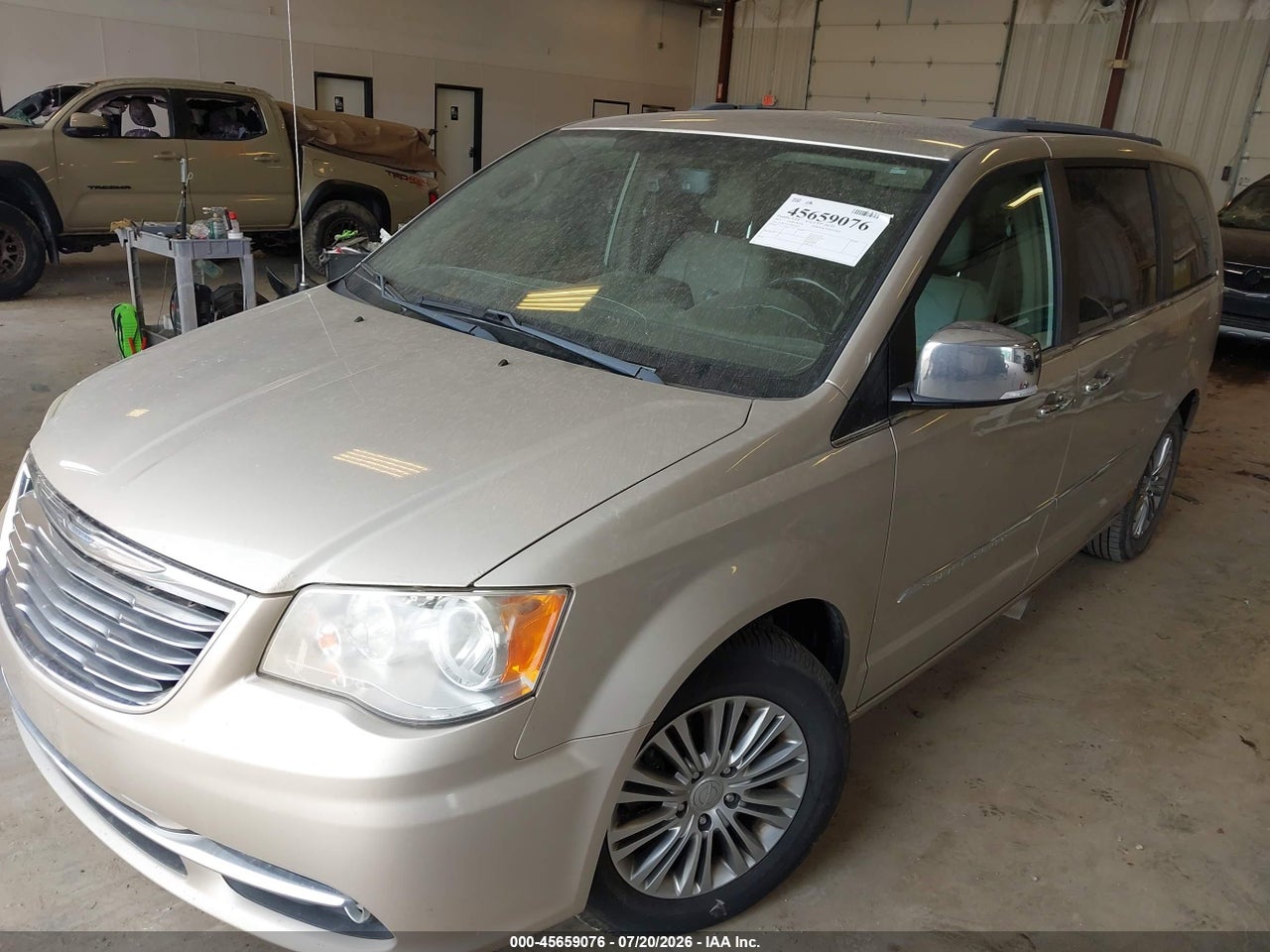 2013 CHRYSLER TOWN &amp; COUNTRY TOURING-L · 2/11