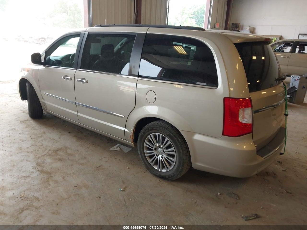 2013 CHRYSLER TOWN &amp; COUNTRY TOURING-L · 3/11