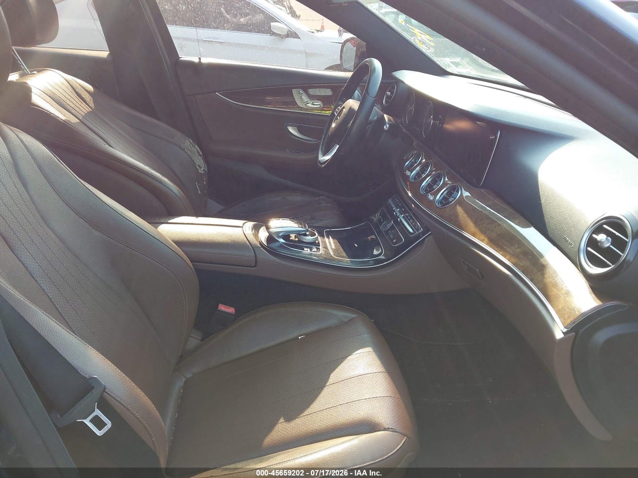 2017 MERCEDES-BENZ E 300 4MATIC · 5/11