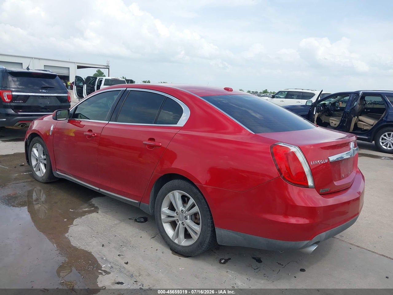 2010 LINCOLN MKS · 3/11