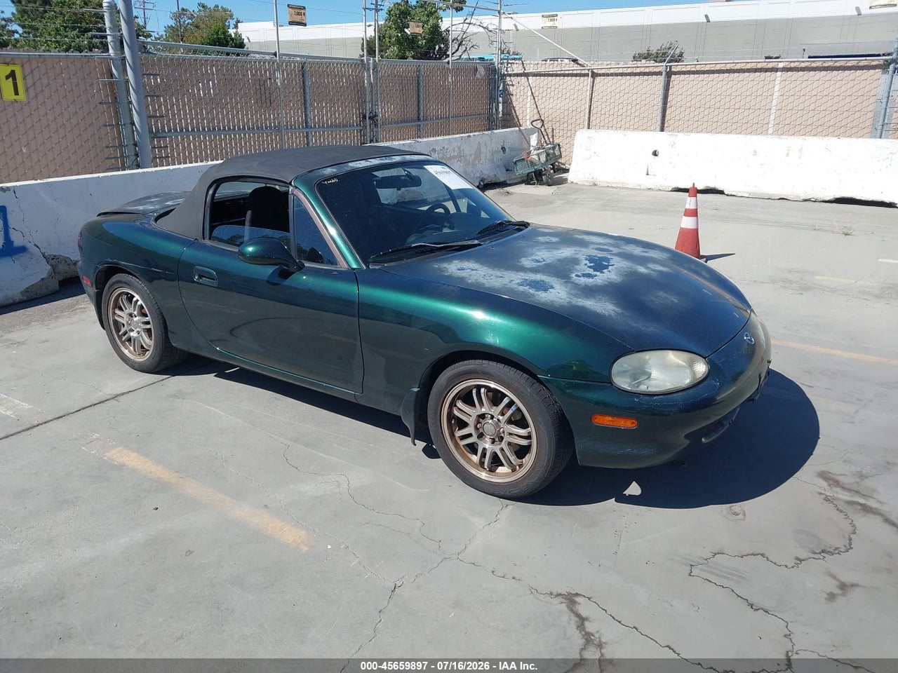 JM1NB353XX0****** · 1999 MAZDA MX-5 MIATA 10TH ANNIVERSARY EDITION/LEATHER/POPULAR EQUIP/SPORT/TOURING
